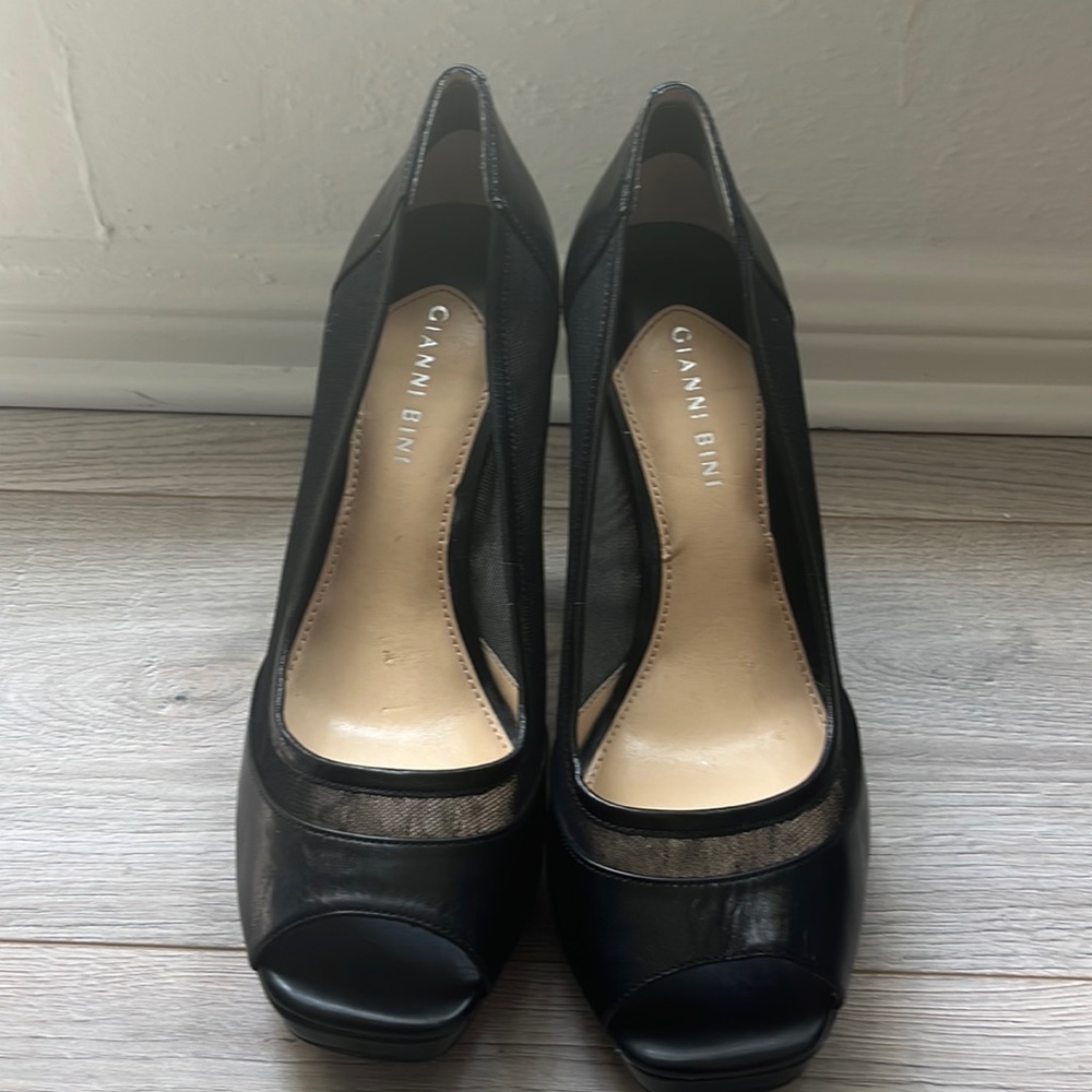 Platform heel